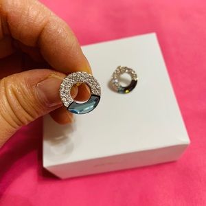 Pretty earrings 💕